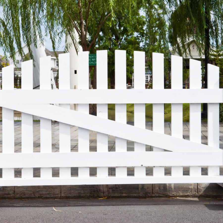 Vinyl Fence Company Hampshire IL